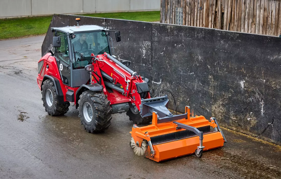 Weidemann telescopic wheel loader 3060T in application, Agriculture
