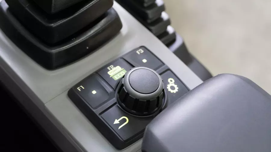 EZ10e Action picture