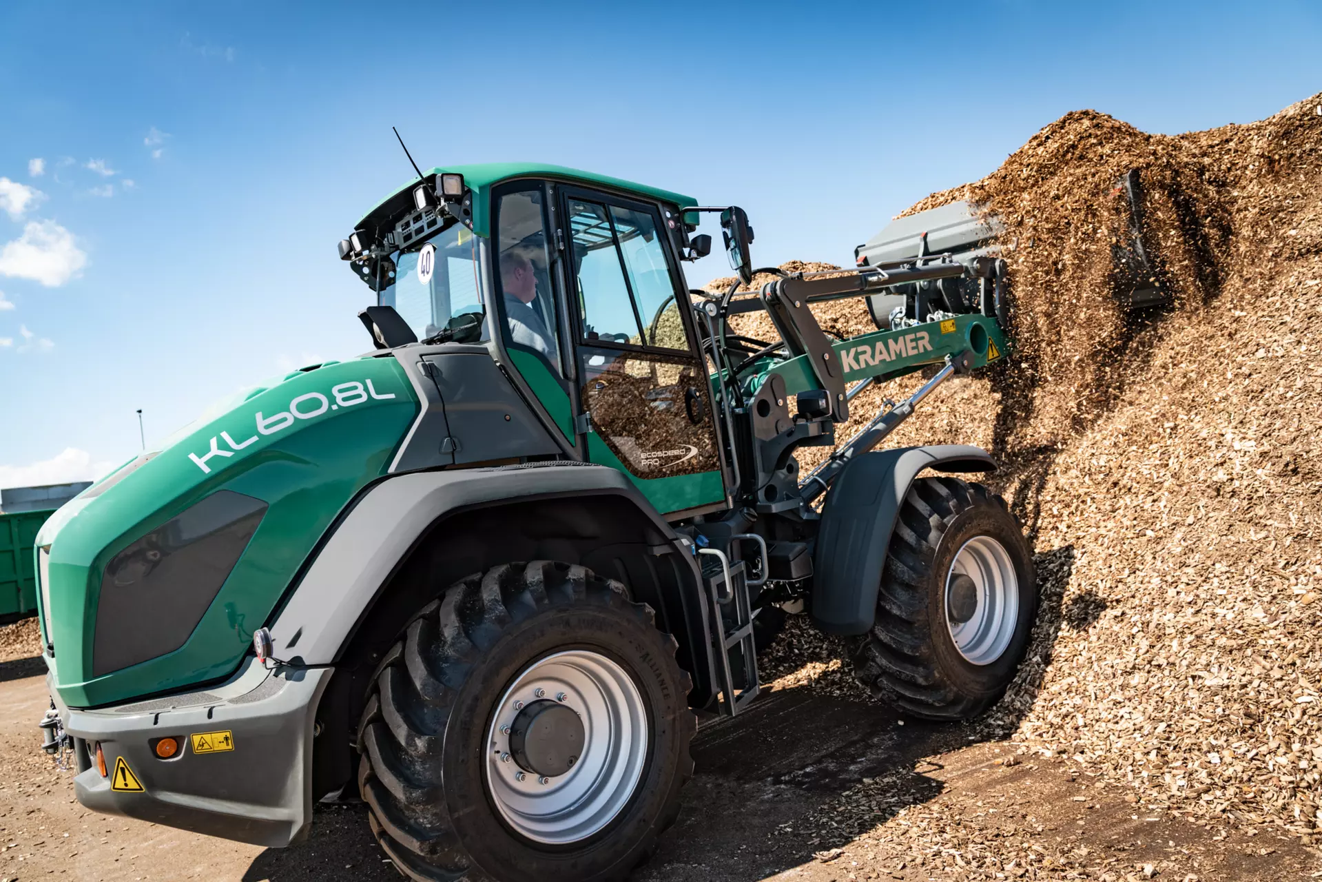 The Kramer wheel loader KL60.8 while working in agriculture. 
