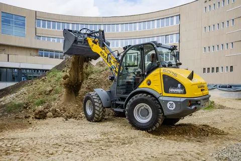 Der Kramer-Radlader 5075 bei Erdarbeiten.