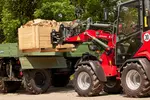 Weidemann attachment Pallet fork with hydraulically adjustable tines, Studio