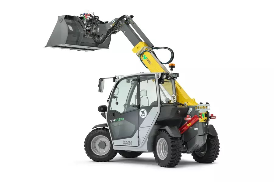 Wacker Neuson telehandler TH412e, studio