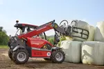 Weidemann attachment Round bale fork for wrapped bales, in action agriculture, Telehandler T4512