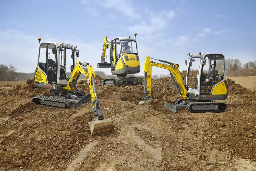 3 excavators ET18, ET20 and  ET24 during excavation work