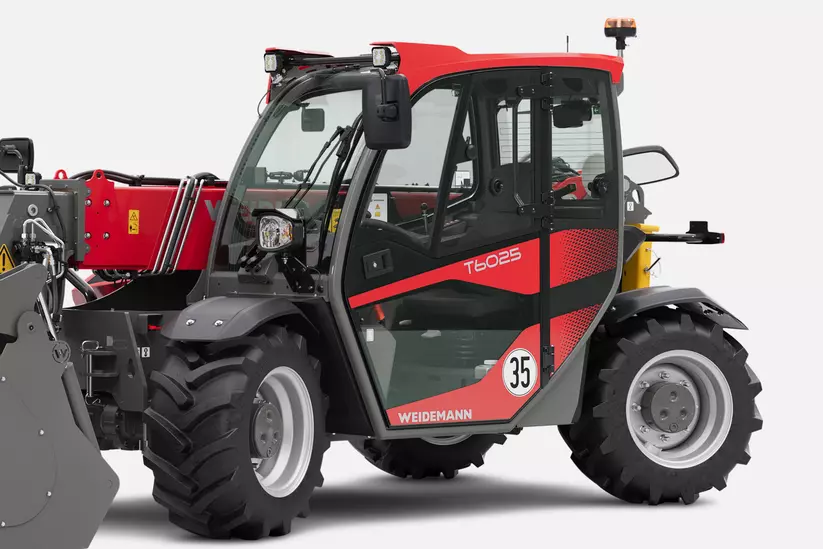 Weidemann Teleskoplader T6025 im Studio, Kabine