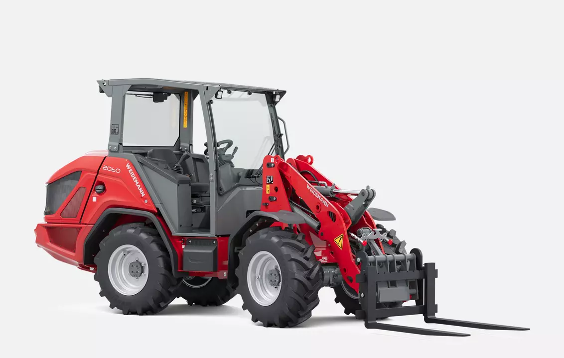 Weidemann wheel loader 2060 overhead guard with pallet fork, studio