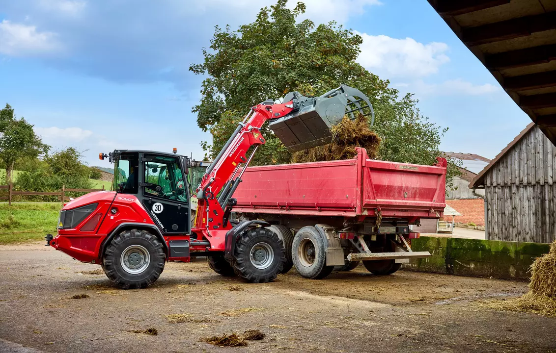 Weidemann telescopic wheel loader 3060T in application, Agriculture