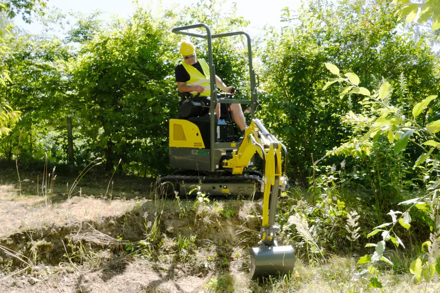 EZ10e Action picture