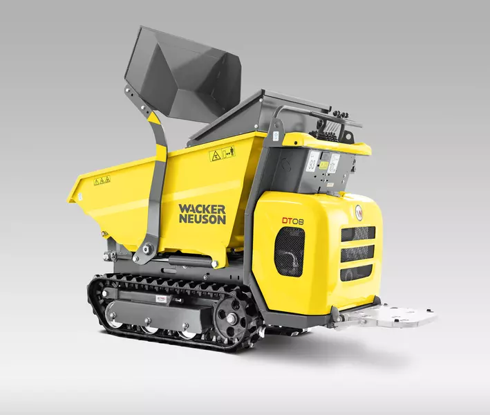 DT08 Studiofoto mit Selbstladeeinrichtung hochgefahren