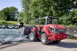 Weidemann wheel loader 2060 Overhead guard with light goods bucket, application