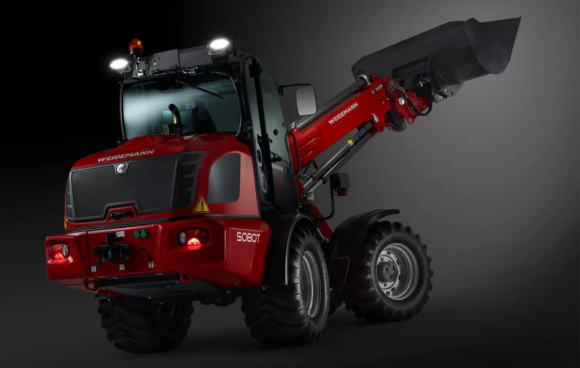 Weidemann telescopic wheel loader 5080T cabin with lightning, studio