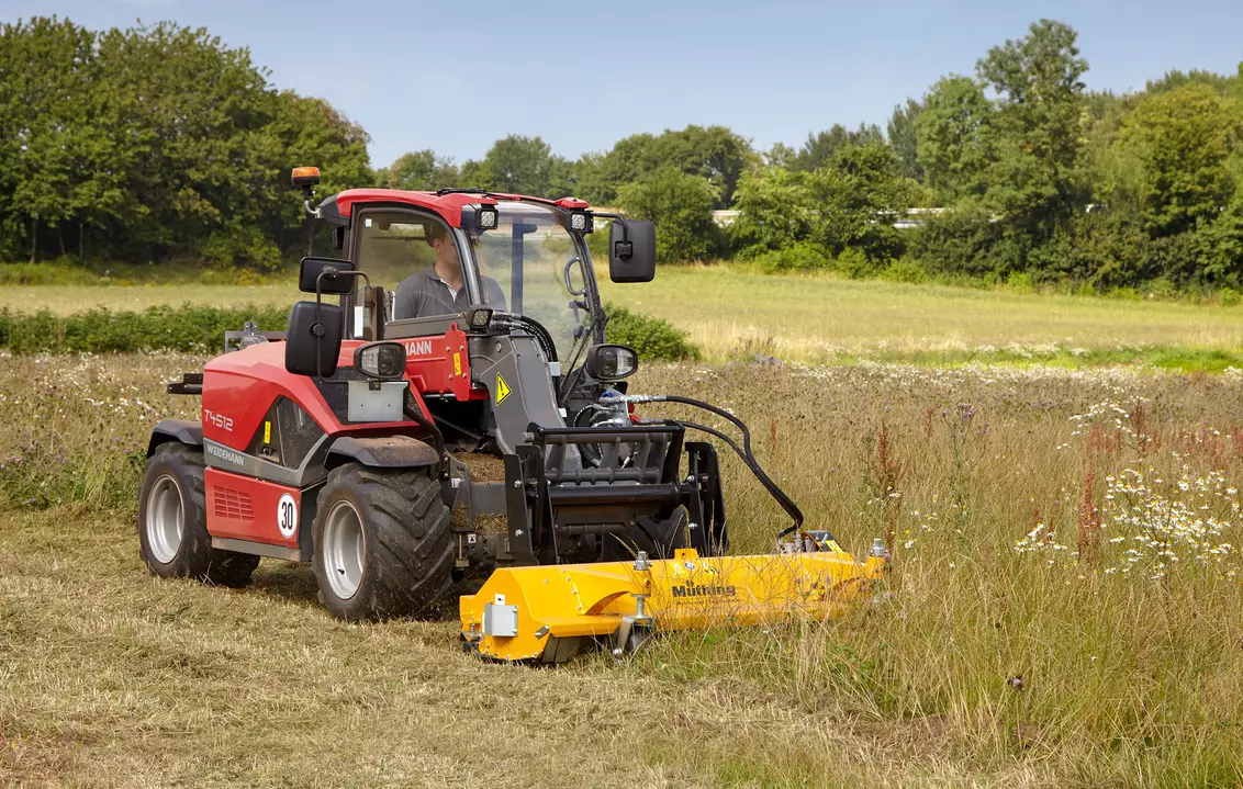 Weidemann attachment Flail mower, in action agriculture, Telehandler T4512