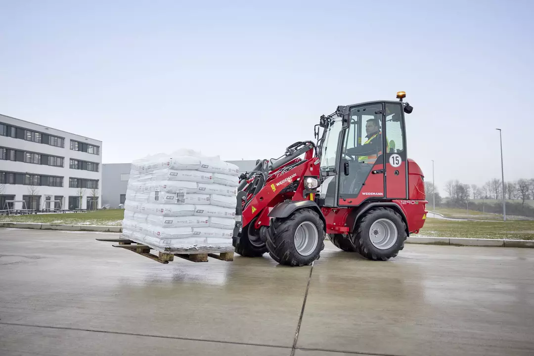Weidemann Hoftrac 1290e im Einsatz