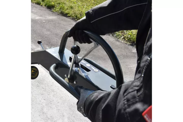 Handgeführte Walze RD7 ergonomischer Führungshandgriff