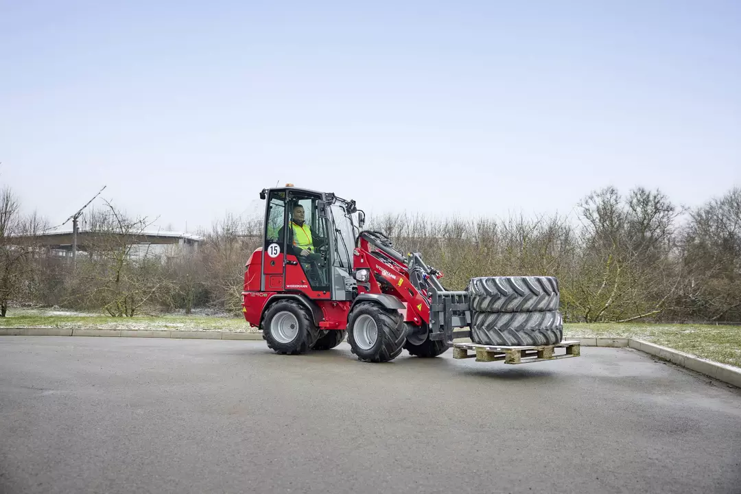 Weidemann Hoftrac 1290e im Einsatz