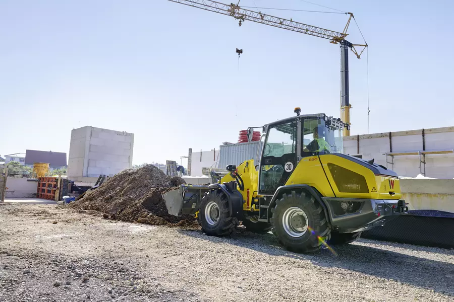Wacker Neuson wheel loader WL1150 in action