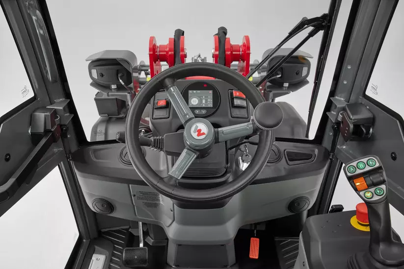 Weidemann Hoftrac 1390e Bedienphilosophie, Studio