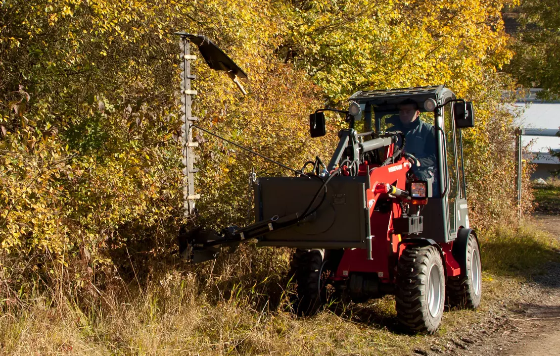 Weidemann Anbaugerät Doppelmessermähwerk, Einsatz 
