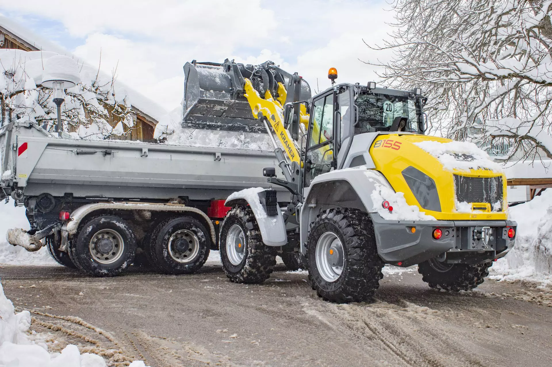 Der Kramer Radlader 8155 im Winterdienst.