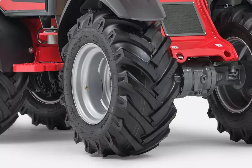 Weidemann Hoftrac 1390e Bereifung, Studio