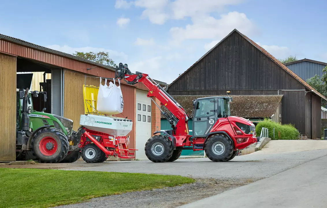 Weidemann telescopic wheel loader 3060T in application, Agriculture