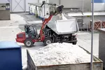Weidemann wheel loader 5080 cabin with high tip bucket, application