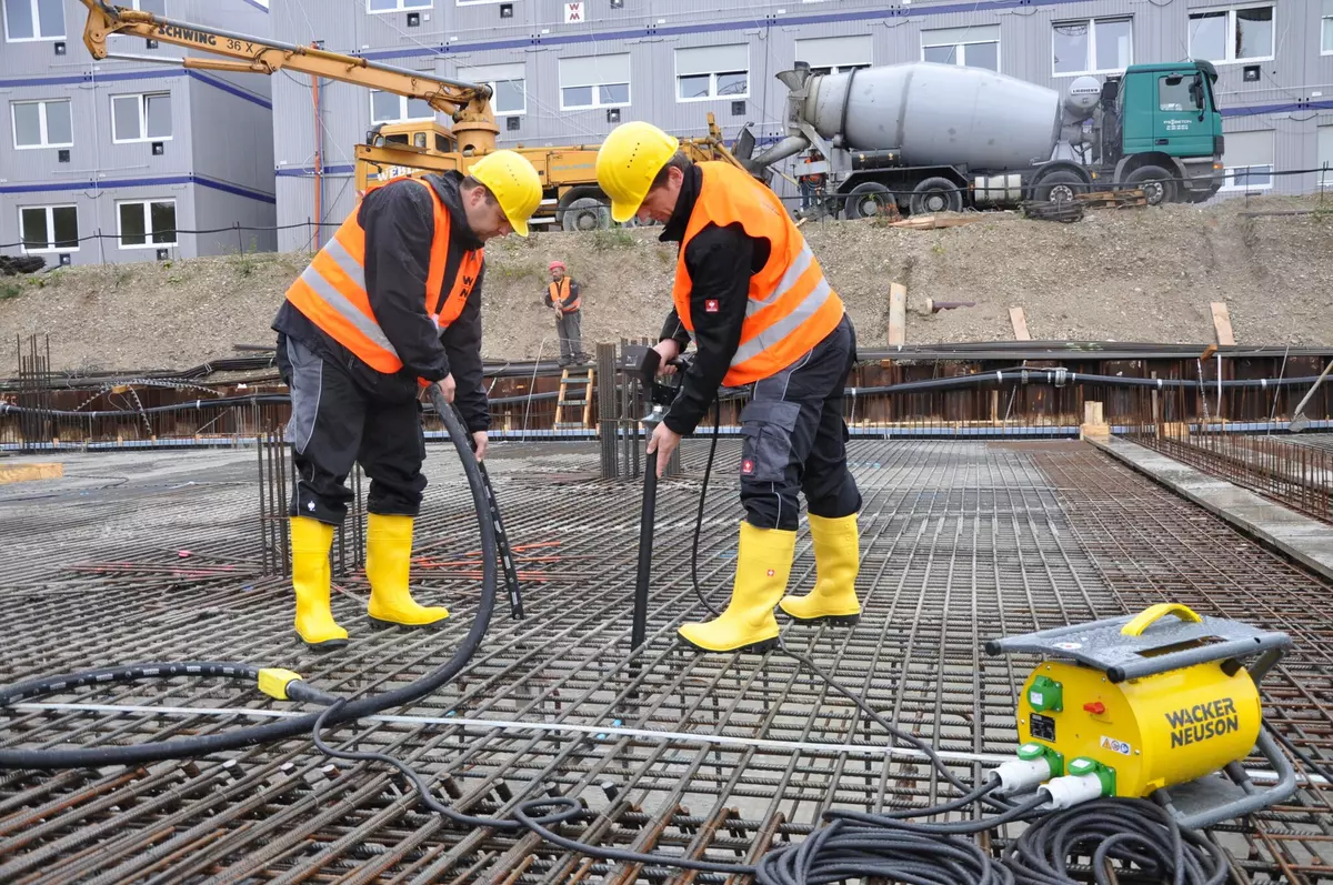 High-frequency internal vibrators | Wacker Neuson