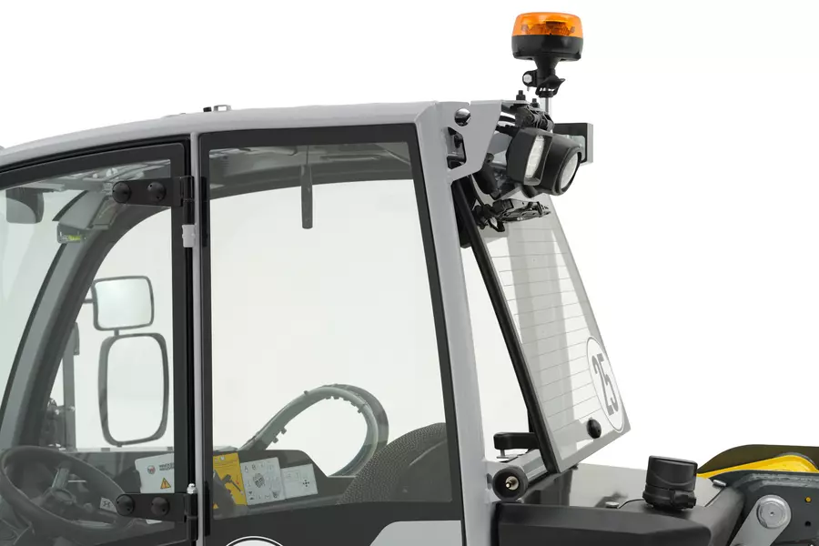 Wacker Neuson telehandler TH412e rear window open, studio