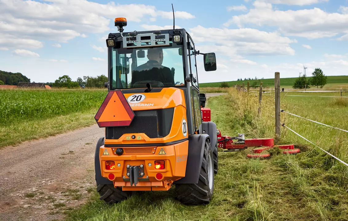 Weidemann Anbaugerät Zaunmäher, Einsatz Landwirtschaft, Hoftrac 1260LP