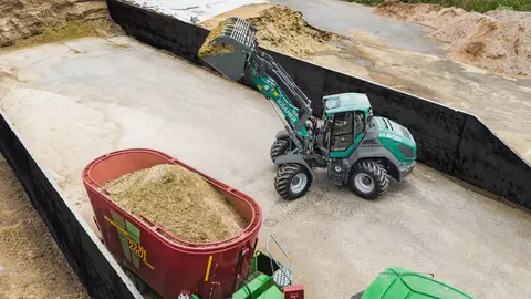 The Kramer wheel loader KL60.8 while working in agriculture. 