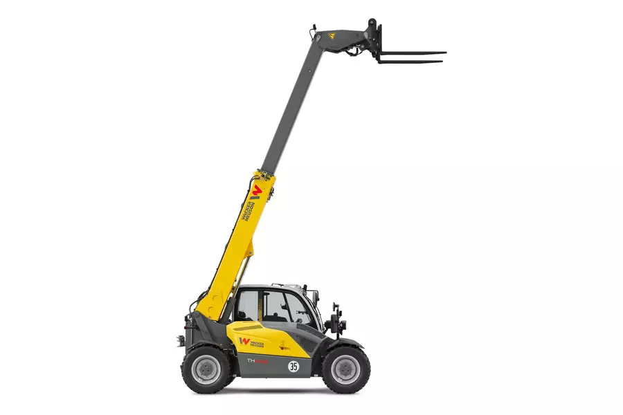 Wacker Neuson Teleskoplader TH625 mit Palettengabel im Studio