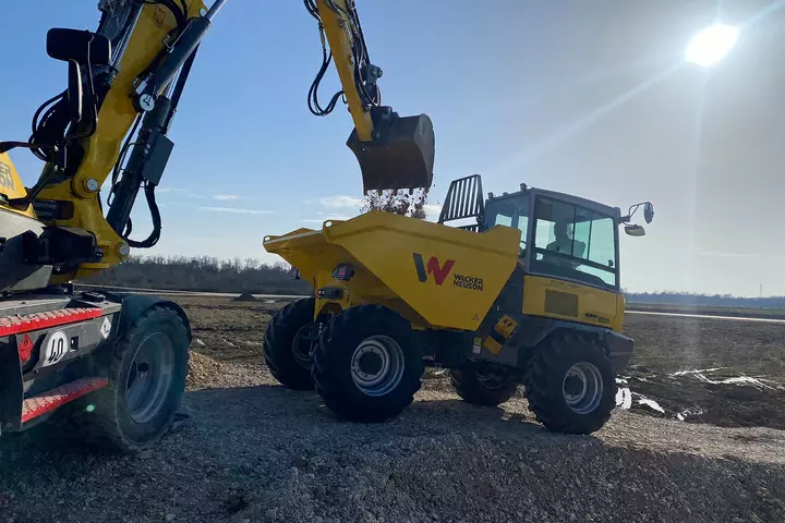 DV100 Hillhold function