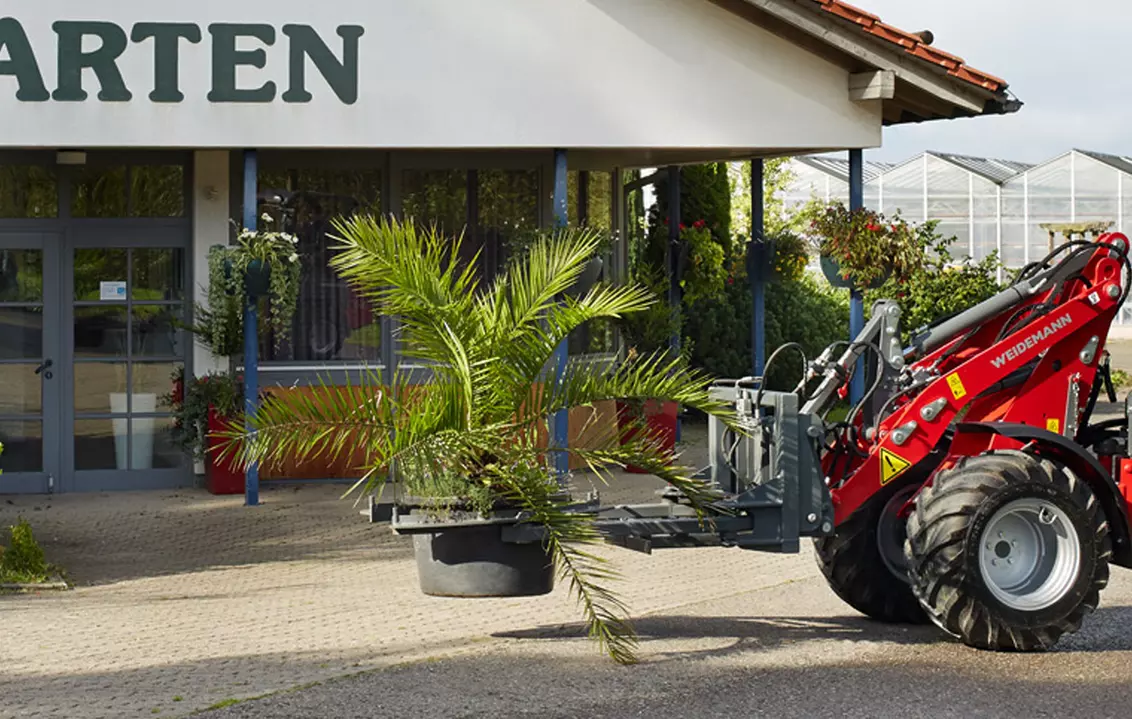 Weidemann Anbaugerät Topfgreifer, Einsatz Gärtnerei, Hoftrac