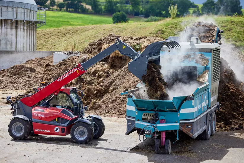 Weidemann Teleskoplader T6025 im Einsatz, Hohe Hydraulikleistung