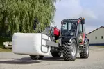 Weidemann telehandler T7042 with round and square bale gripper, application
