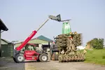 Weidemann telehandler T7035 with pallet fork, application