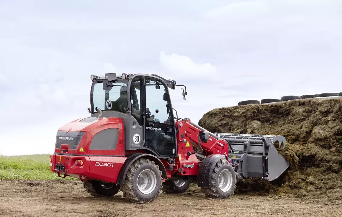 Weidemann telescopic wheel loader 2080T cabin with power grab bucket, application