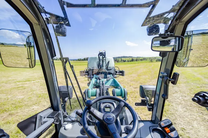 Der Kramer Radlader KL21.5L verfügt über eine 360° Rundumsicht.