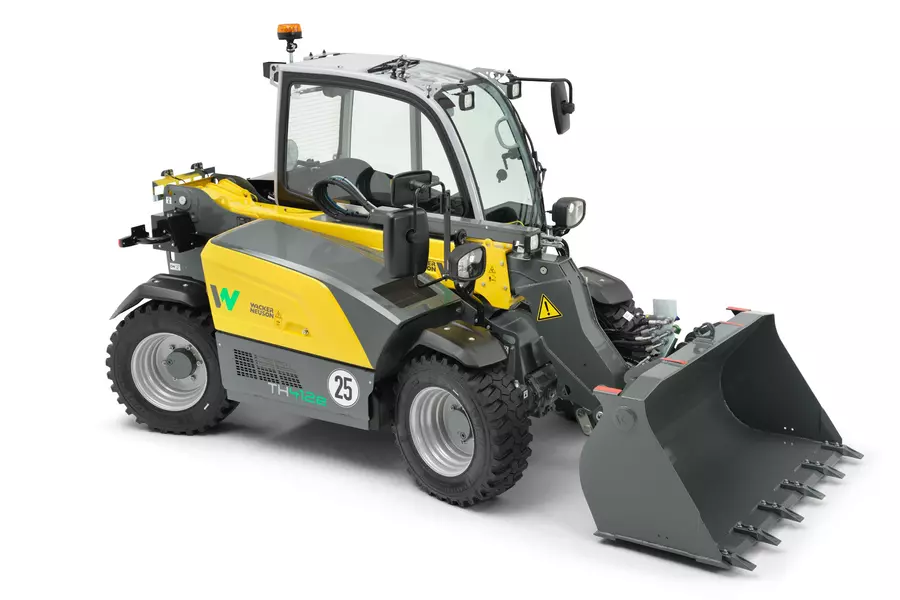 Wacker Neuson telehandler TH412e, studio