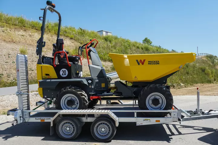 DW20 on a trailer
