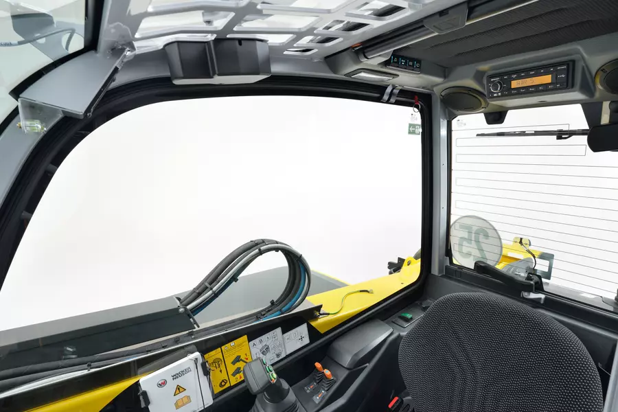 Wacker Neuson telehandler TH412e view from the cabin, studio