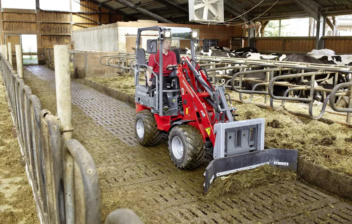 Weidemann Hoftrac 1140 mit Gummischieber, Einsatz