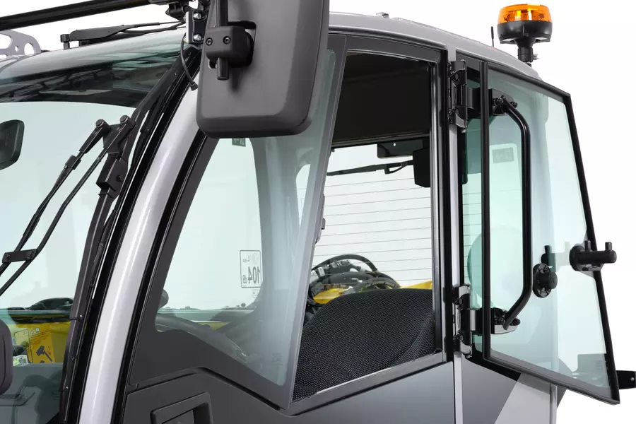 Wacker Neuson Teleskoplader TH625, Seitenfenster offen, Studio