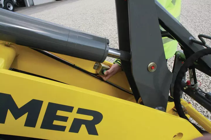 Einfaches Ankoppeln und Abkoppeln von Anbaugeräten