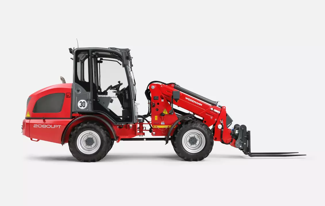 Weidemann Wheelloader 2080LPT cabin with palletfork, studio
