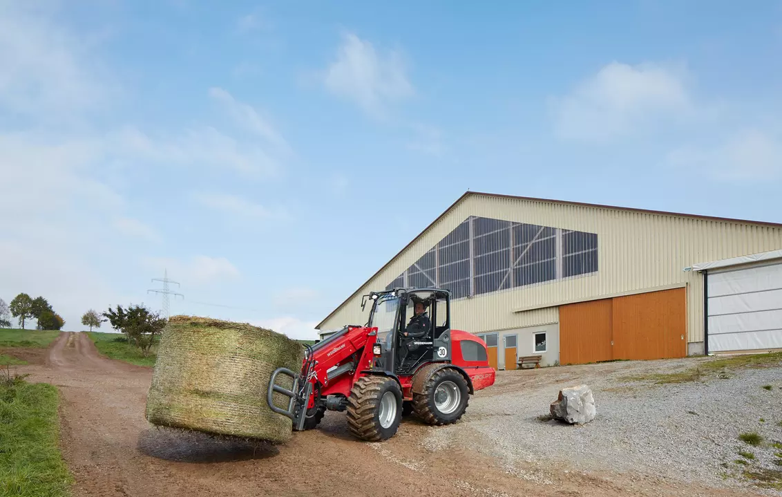 Weidemann attachment Round bale fork for wrapped bales, in action agriculture, Telescopic wheel loader 4080LPT