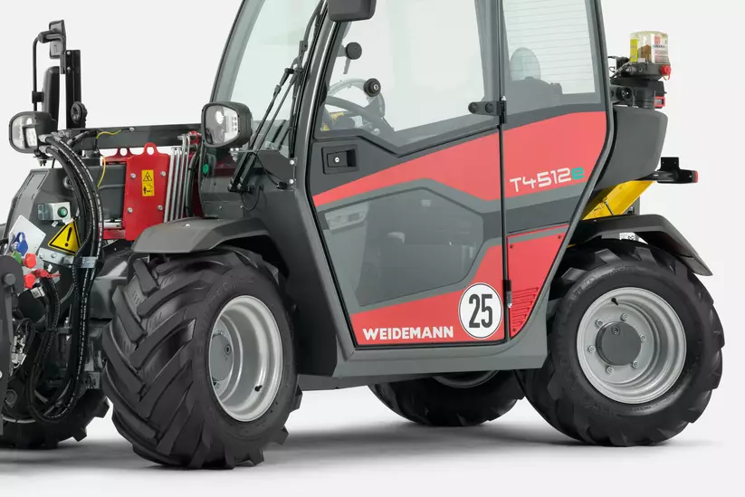 Weidemann Teleskoplader T4512e einfacher Ein- und Ausstieg, Studio