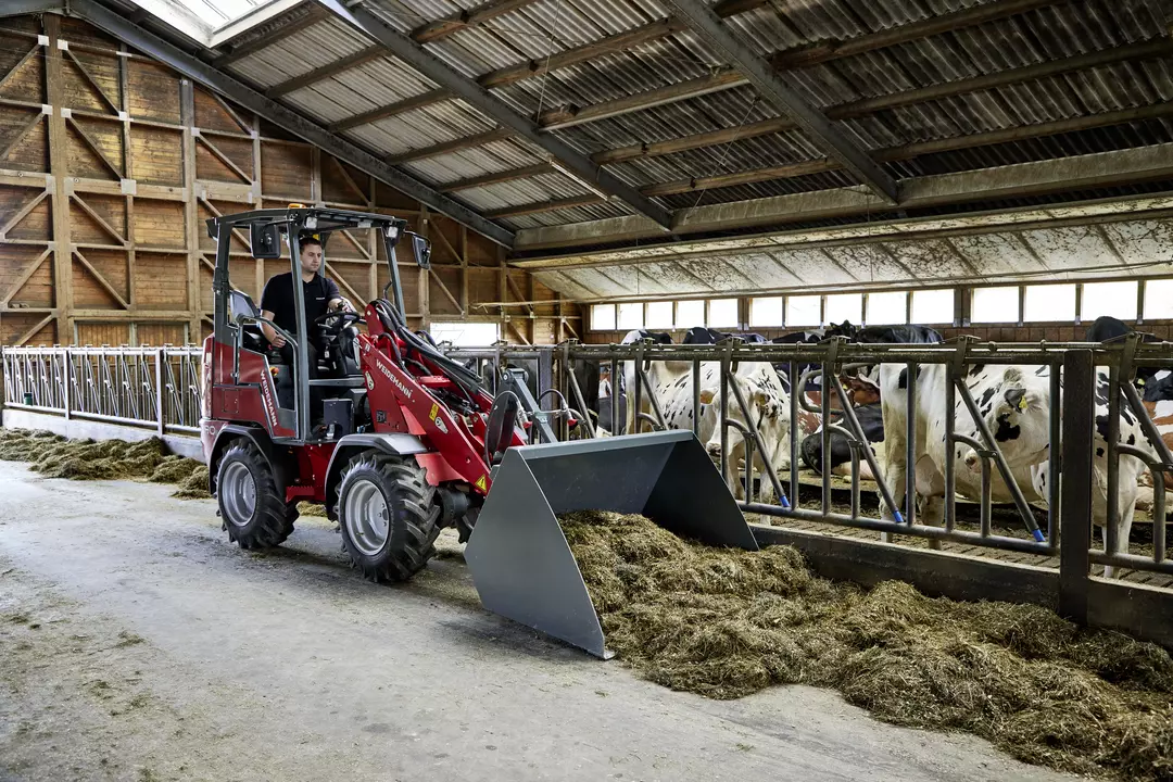 Weidemann Hoftrac 1190e Fahrerschutzdach mit Leichtgutschaufel, Einsatz