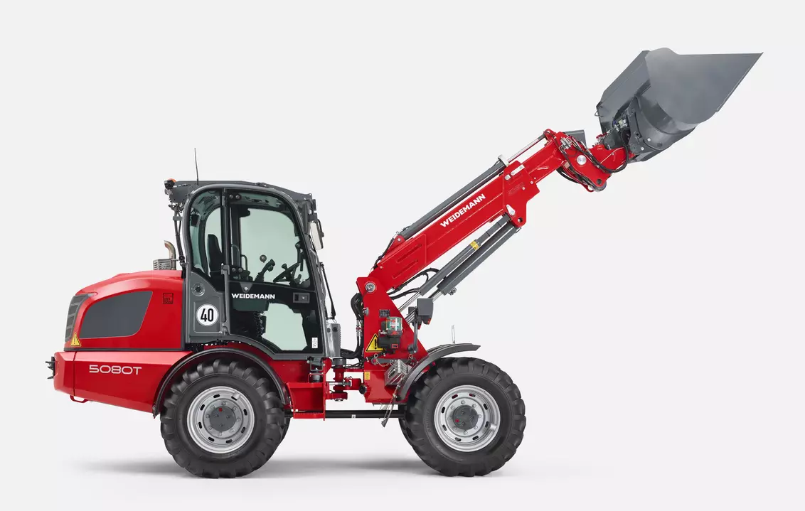 Weidemann telescopic wheel loader 5080T cabin with light material bucket, studio