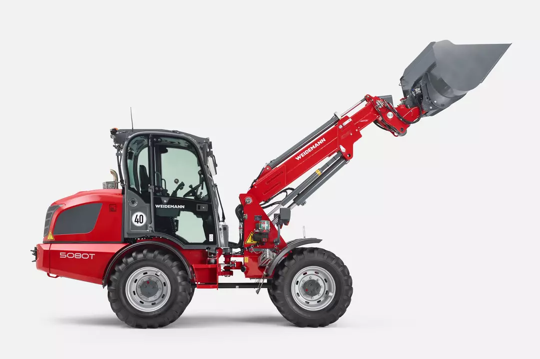 Weidemann telescopic wheel loader 5080T cabin with light material bucket, studio
